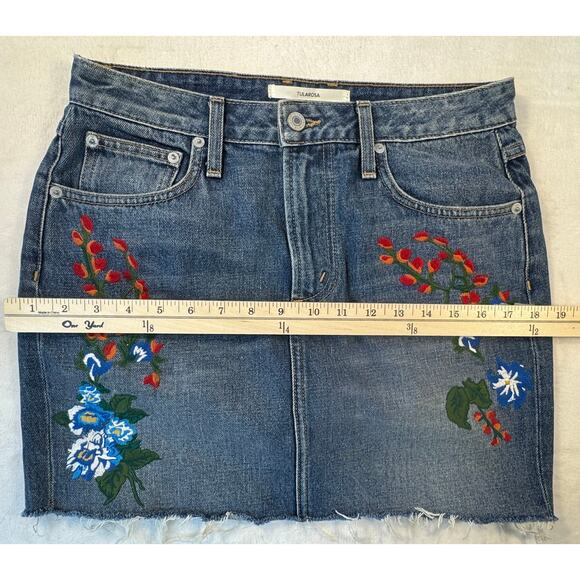 Tularosa embroidered denim mini skirt flower blue jean cut off 27 S 4 6 - Picture 6 of 8